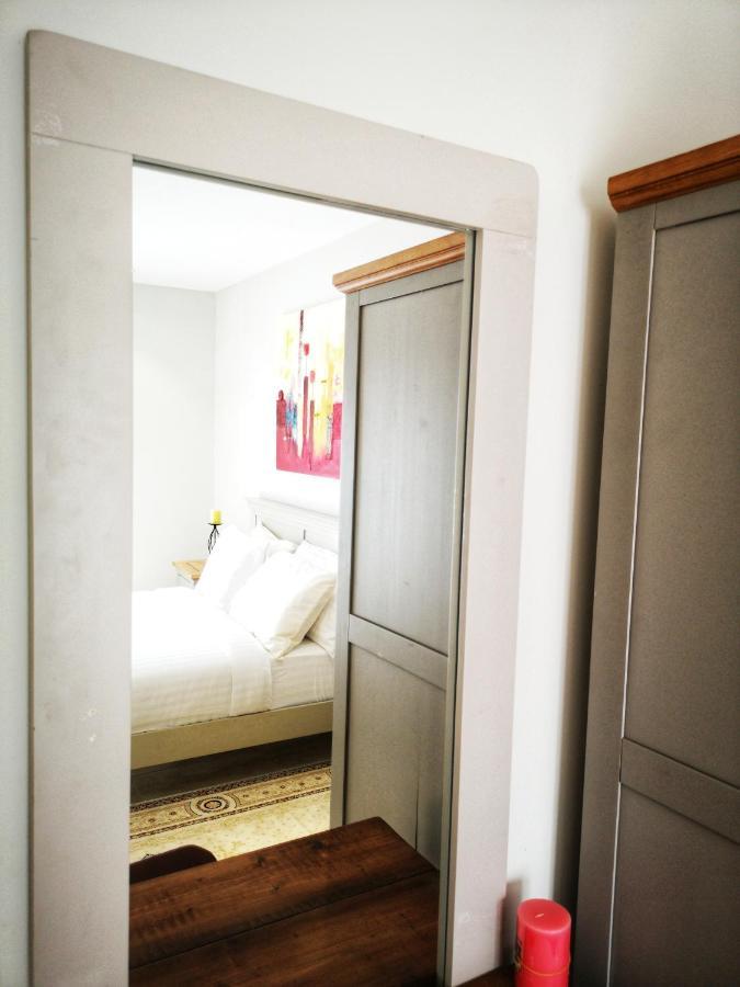 E14, Forest View Apartments, Deposit Required To Confirm Booking Кололі Екстер'єр фото