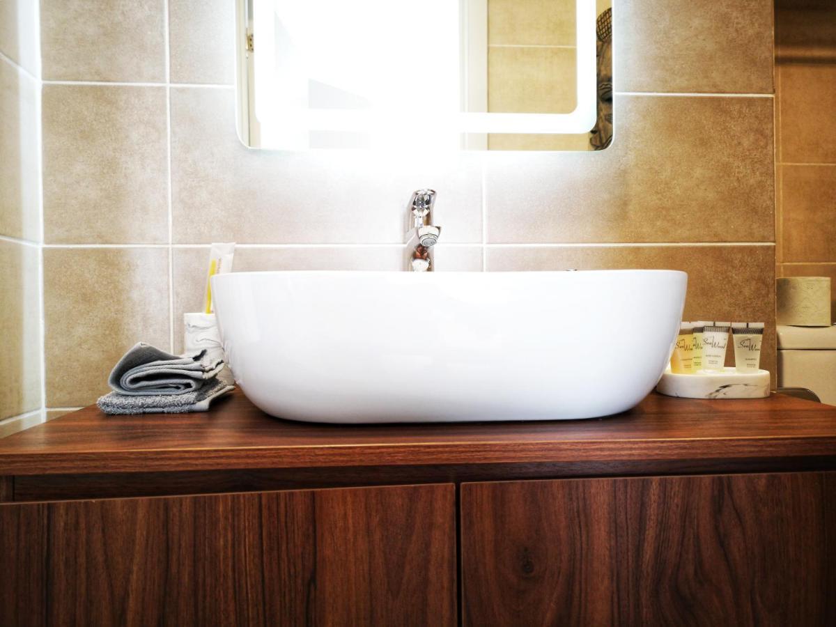 E14, Forest View Apartments, Deposit Required To Confirm Booking Кололі Екстер'єр фото